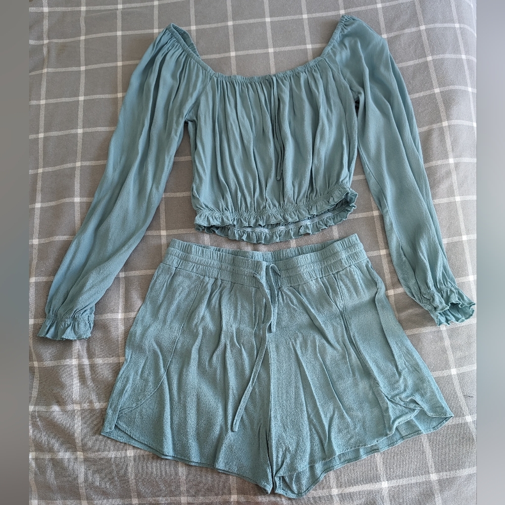 NWOT Noize Matching Ginnie Crop Top and Magnolia Shorts Set in Surf Green